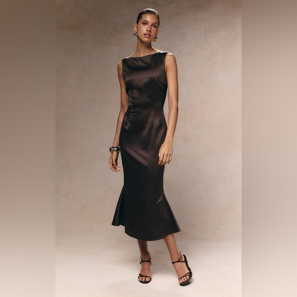 NWT PrettyLittleThings Chocolate Brown Boat Neck Satin Fishtail Midi Dress-US 6 - Picture 1 of 14
